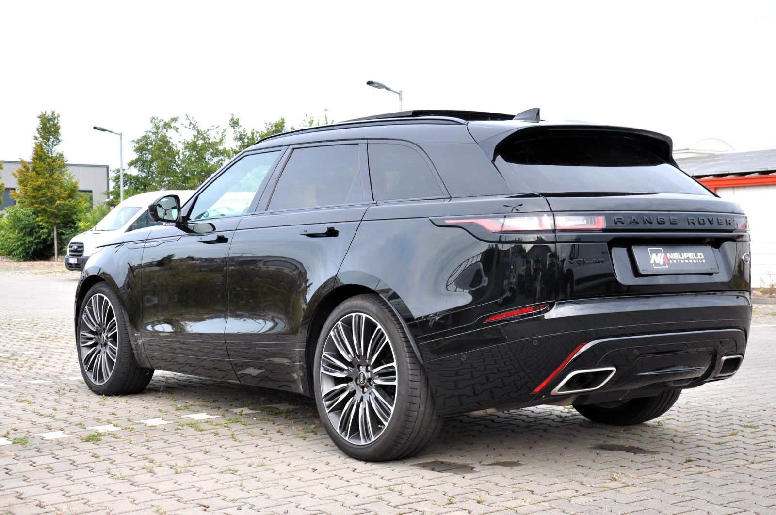 Land Rover Range Rover Velar R-Dynamic SE Design-Paket foto 4