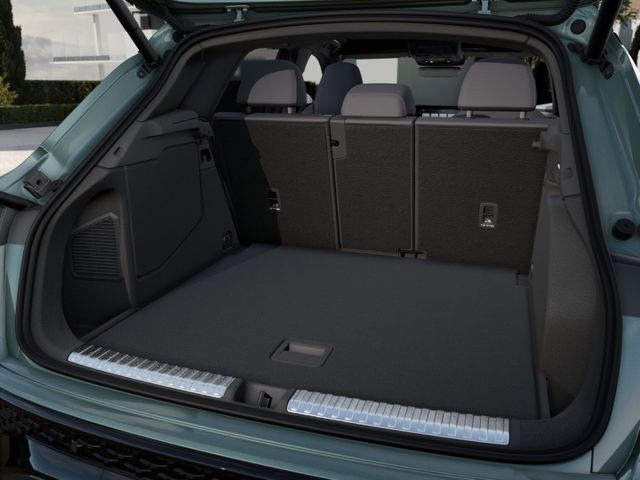 Q3 SUV e-hybrid MJ 2026 S-tr. - S-line*Tech+*LED