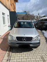 Mercedes-Benz Mercedes ML 270 - Mercedes-Benz ML 270