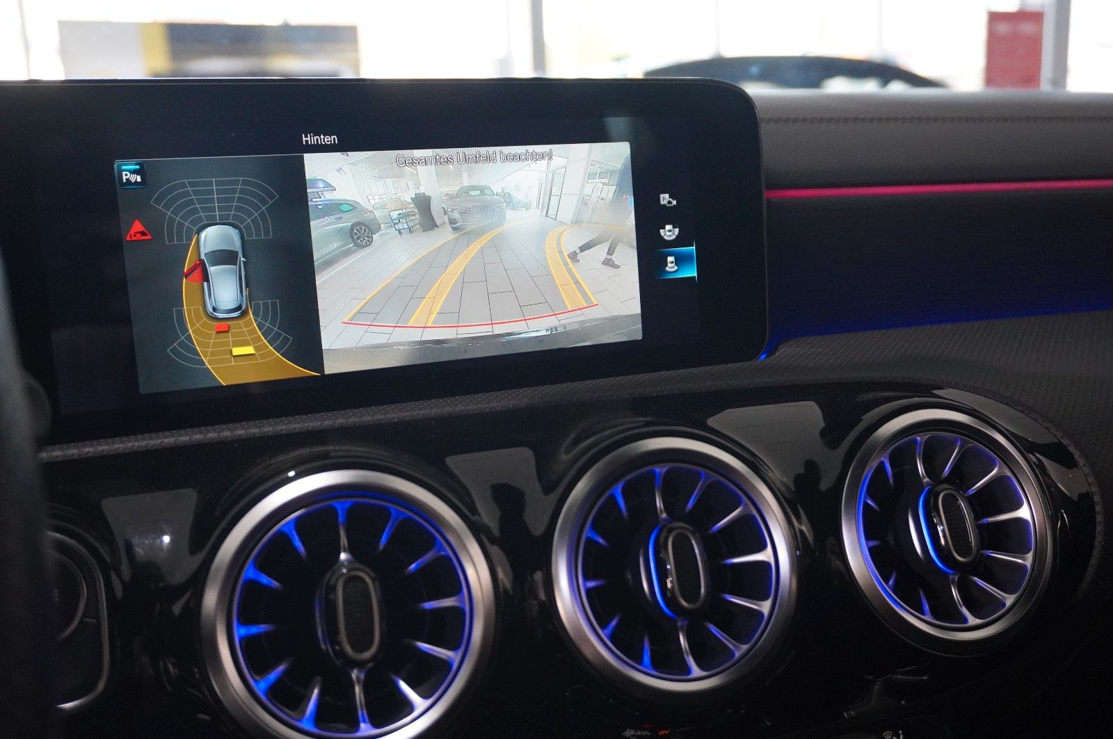 Fahrzeugabbildung Mercedes-Benz A 45 AMG 4MATIC 8G-DCT NAVI/LED/KAMERA/BURM./DAB