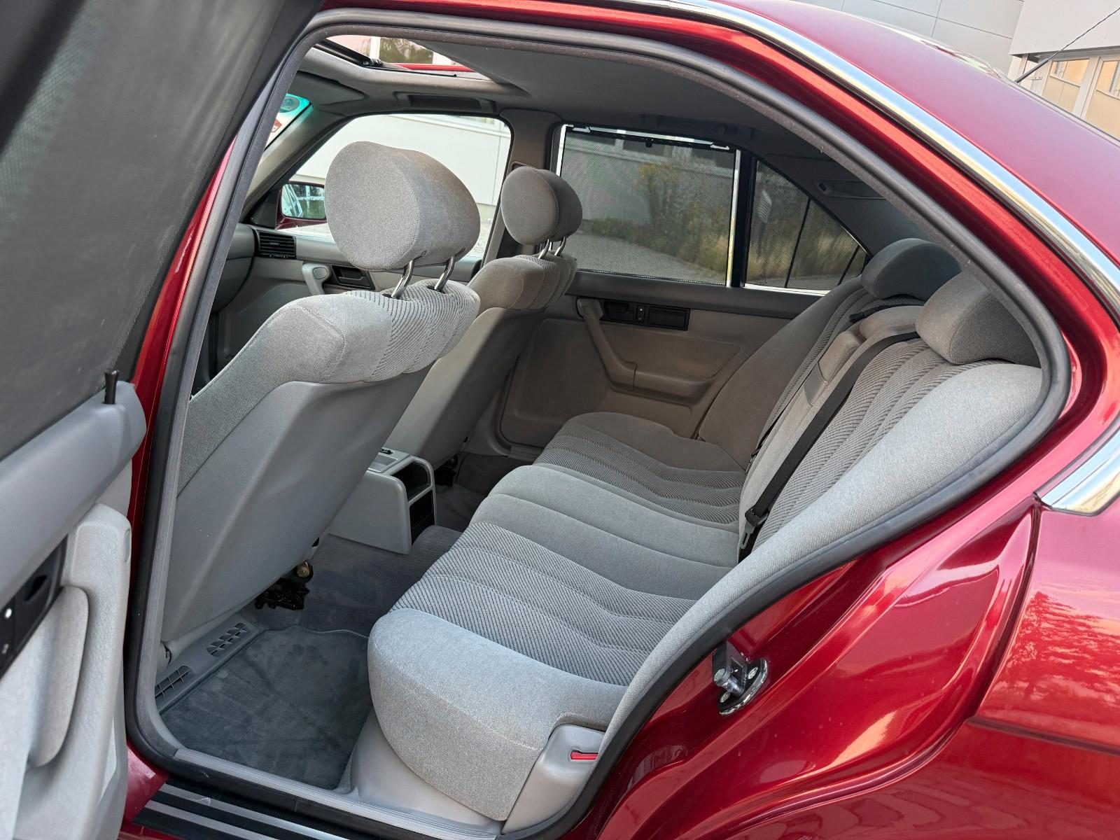 BMW 525I - 192 CV - TOIT OUVRANT -  BVM - VOLANT CUIR