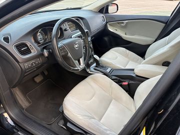 Volvo V40 - 10