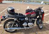 Triumph T120 