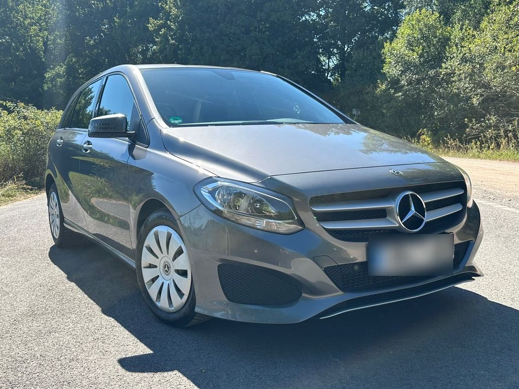 Image of Mercedes-Benz B 180