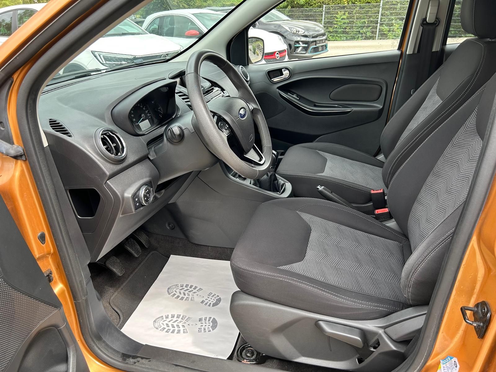 Fahrzeugabbildung Ford KA+ Cool & Sound°PDC°Shz°Alu°8-fach°