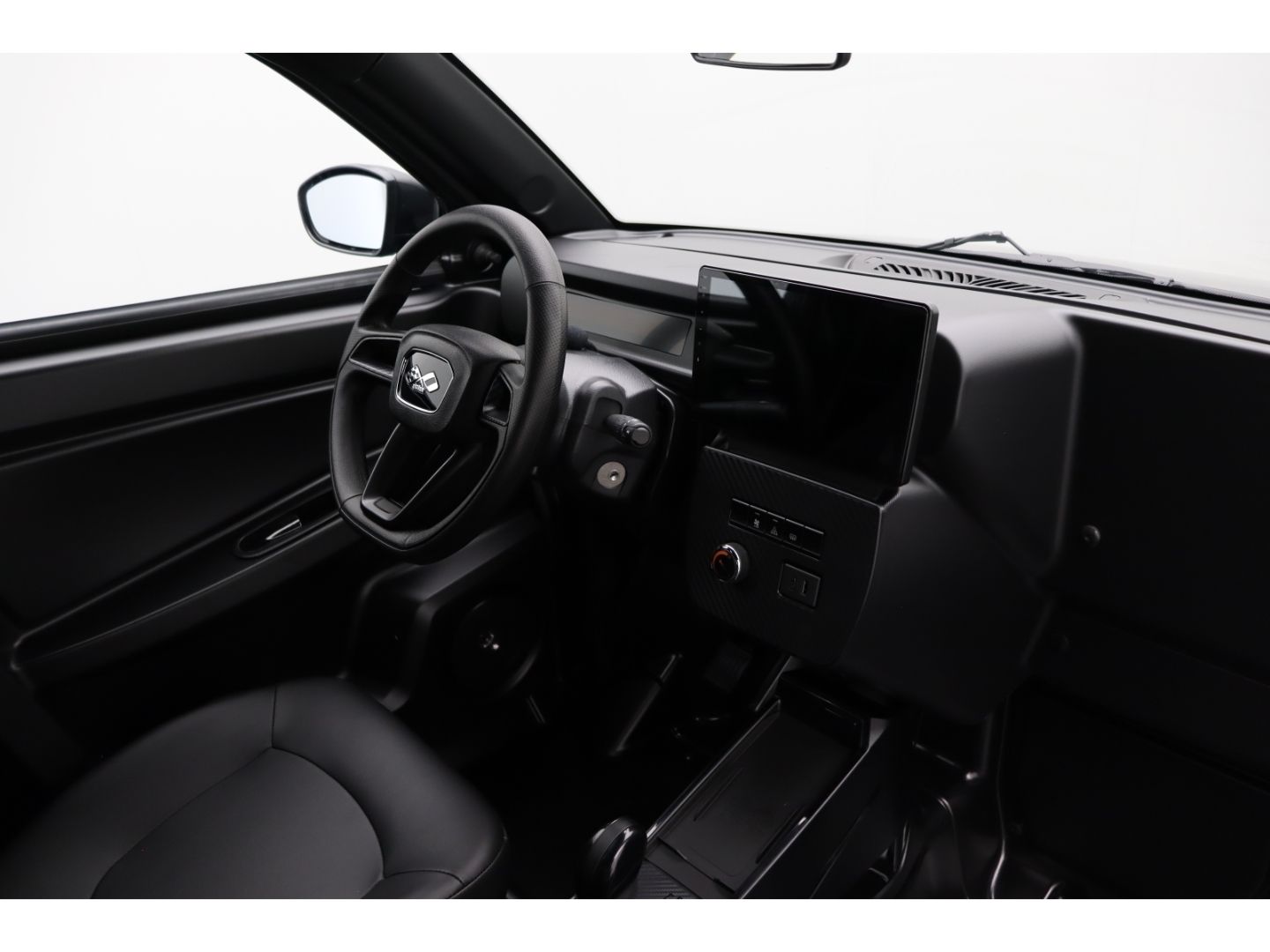Fahrzeugabbildung Ligier MYLI V3 LAB E5 *Fahren ab 15* Multimedia pack