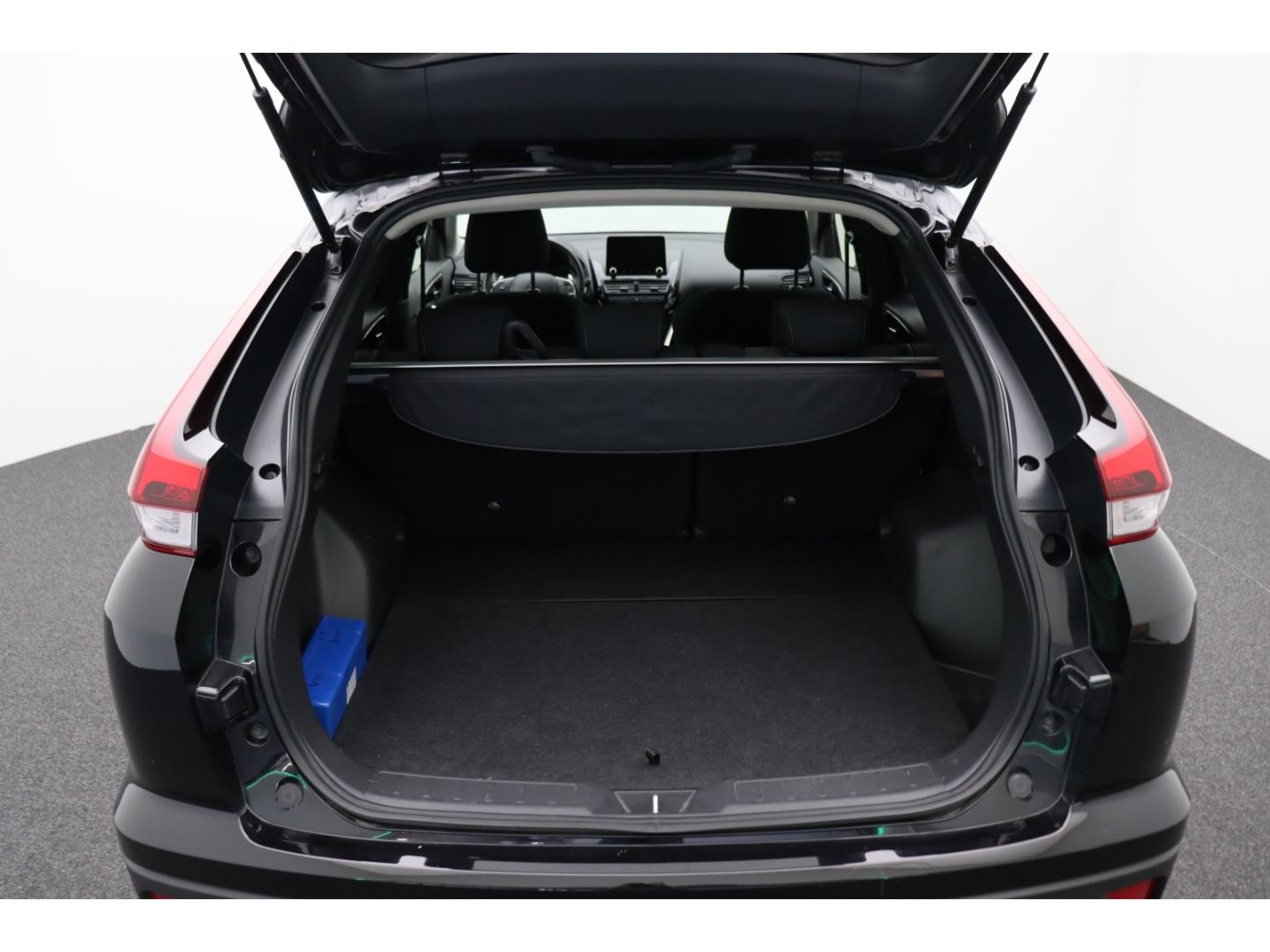 Fahrzeugabbildung Mitsubishi Eclipse Cross Basis Hybrid 4WD Rückfahrkamera