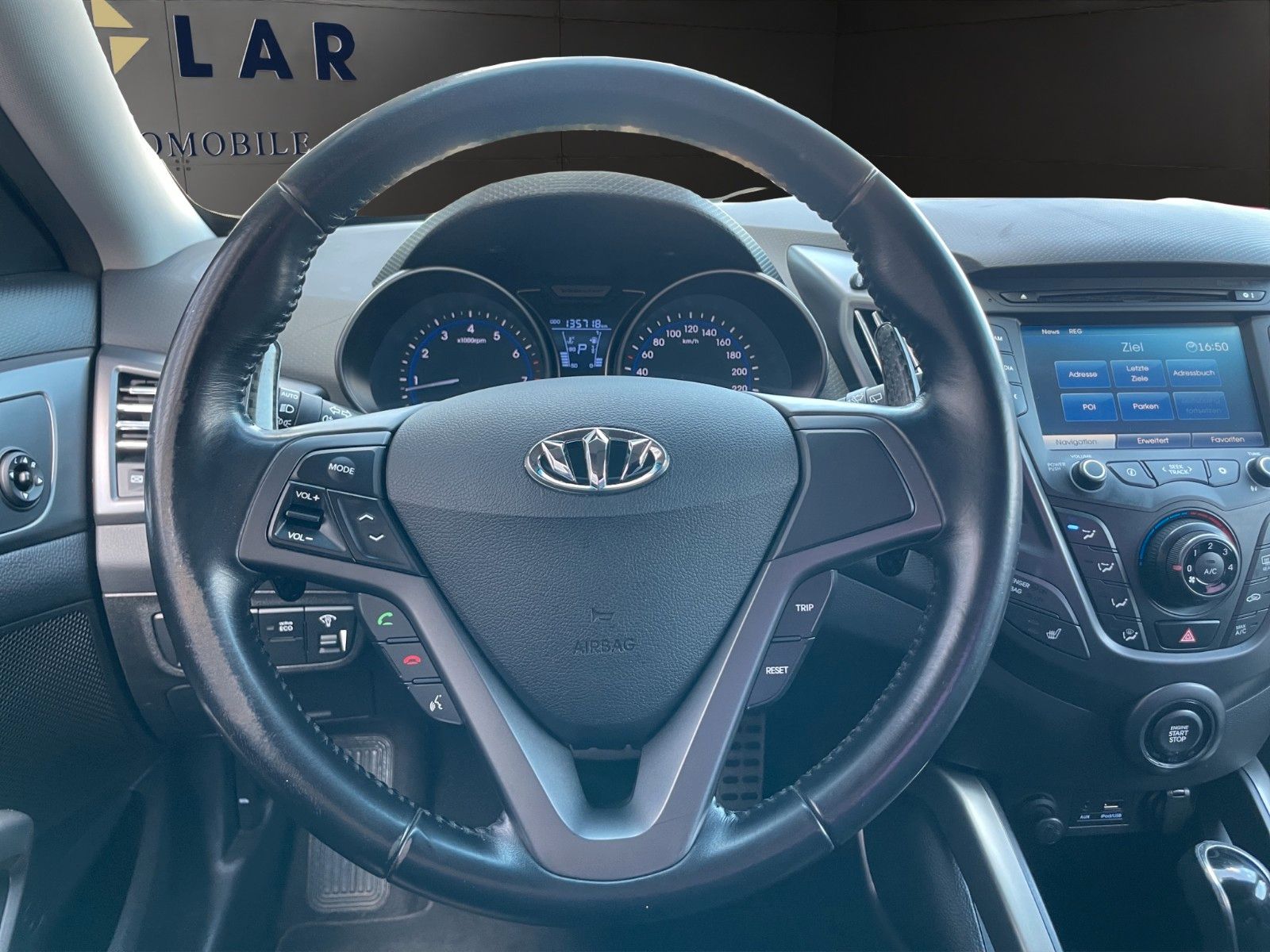 Fahrzeugabbildung Hyundai Veloster Style *Leder*Automatik*Tempomat*Kamera