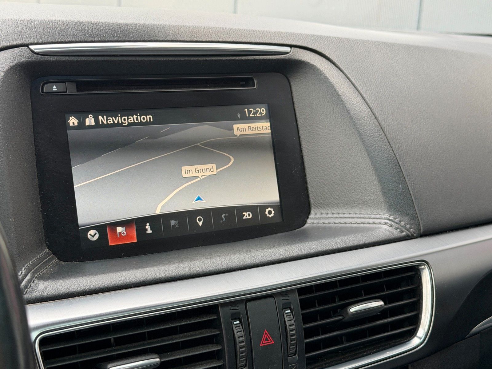Fahrzeugabbildung Mazda CX-5 2.2 SKYACTIV-D Sports-Line *Nav*Memory*RFK*