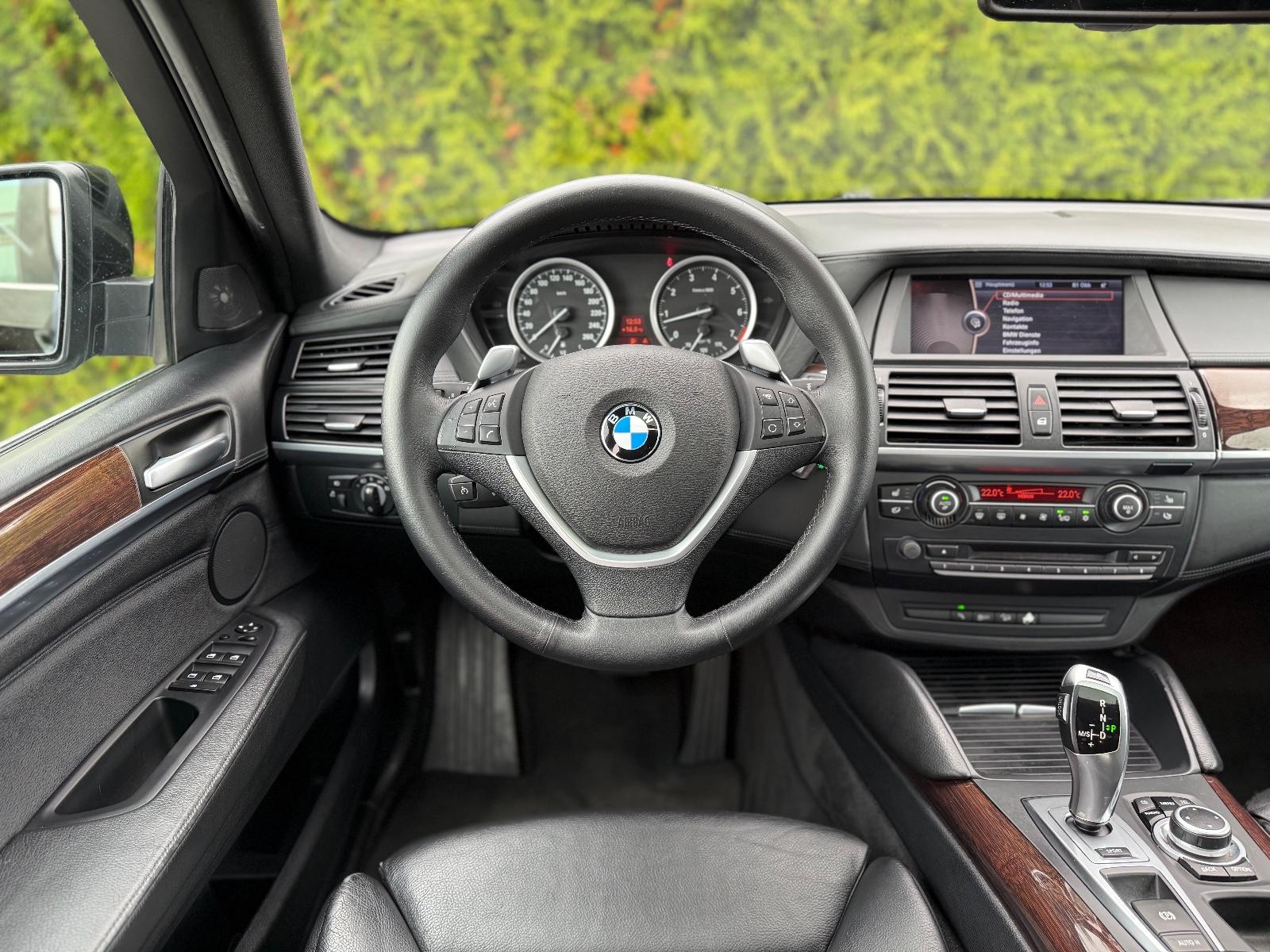 BMW X6 xDrive50i 4.4 V8 408 ch BVA 4x4 / Head-Up Display / Toit ouvrant / Cuir / Caméra de recul