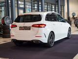 Mercedes-Benz B 180 d AMG Line Night KEYLESS Pano AHK DISTRO - Mercedes-Benz B-Klasse
