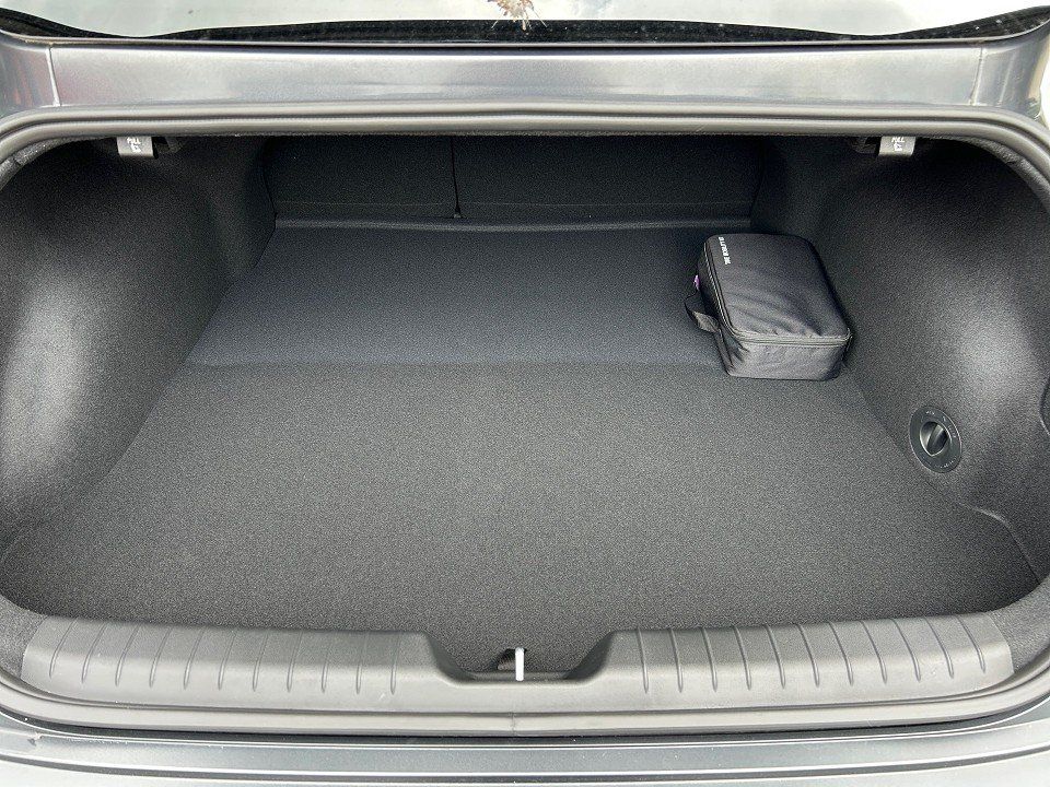 Fahrzeugabbildung Hyundai IONIQ 6 77kWh TECHNIQ 613KM-REICHW LED+NAV+HEADU