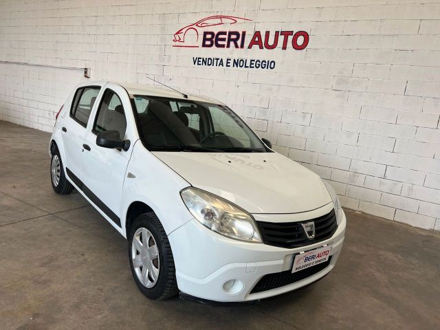 Dacia Sandero 1.4 8V GPL Lauréate adatta neopate