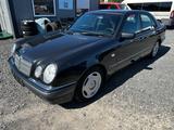 Mercedes-Benz E 280 Limousine - gebrauchte Mercedes-Benz E 280 aus dem Jahr 1997