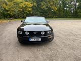 Ford Mustang GT  V8 4,6L   cabrio - Ford Mustang aus 2005: V6