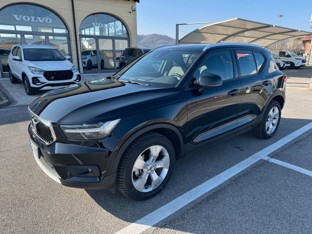 Volvo XC40 T2 Automatico Momentum Pro