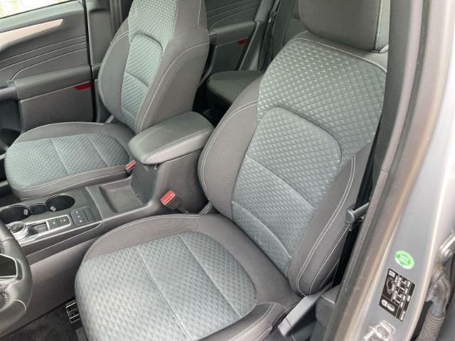 Fahrzeugabbildung Ford Kuga 1.5 EcoBlue Cool&Connect Autom. AHK, Navi,