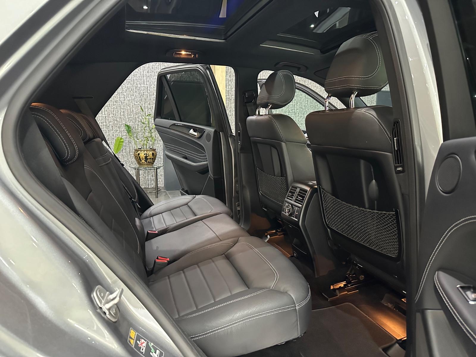 Mercedes-Benz ML 350 BlueTec 4Matic AMG Paket / Panorama/ EUR6