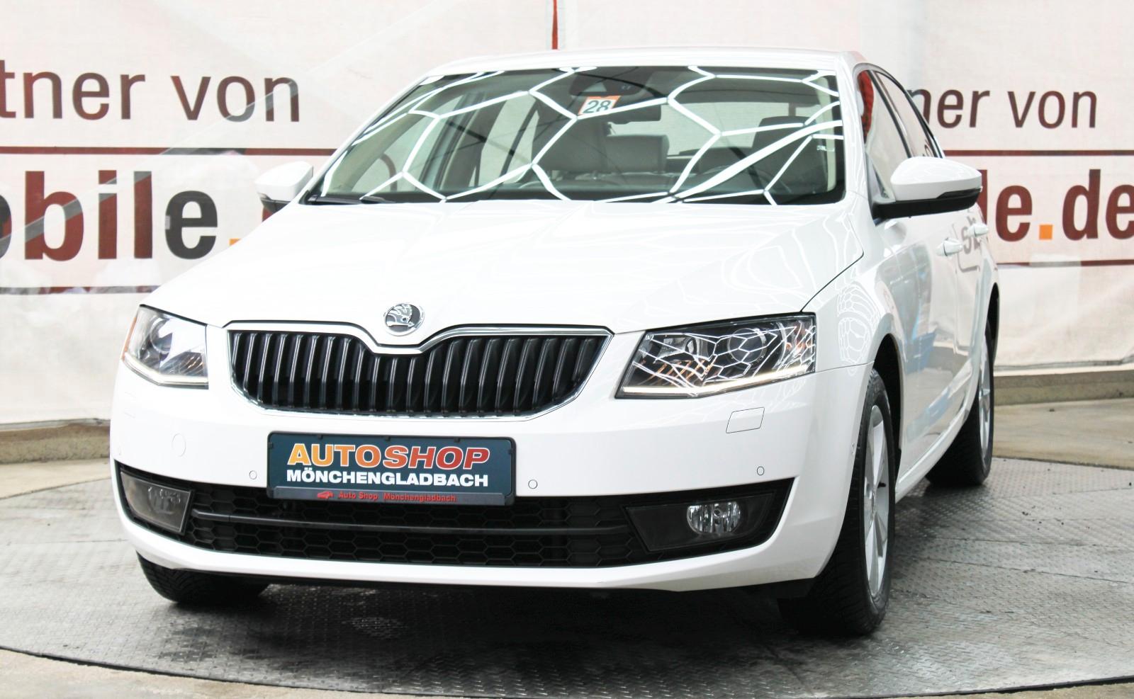 Skoda Octavia Elegance*Navi*Xenon*Leder*Spurhalteass.*