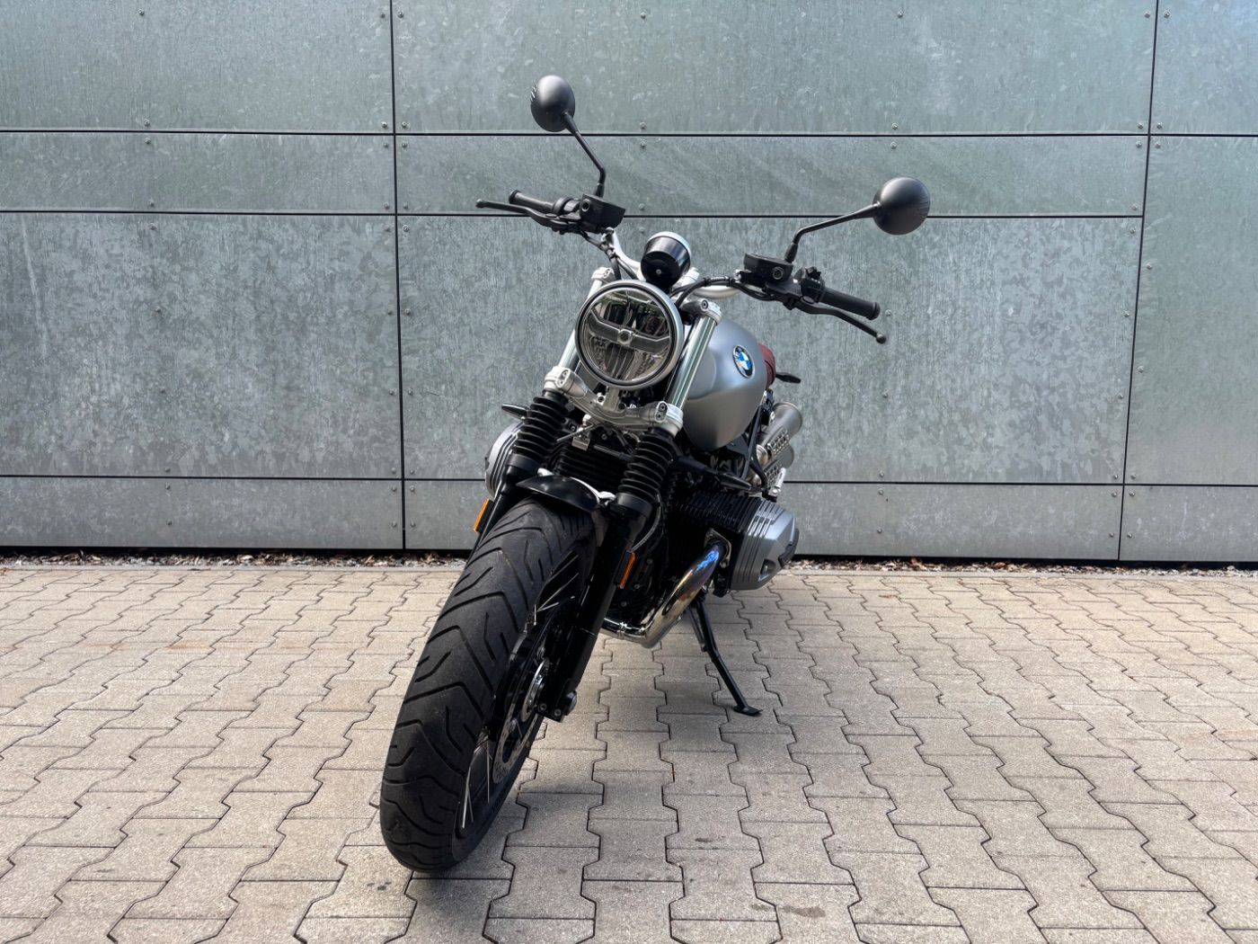 Fahrzeugabbildung BMW R nine T Scrambler