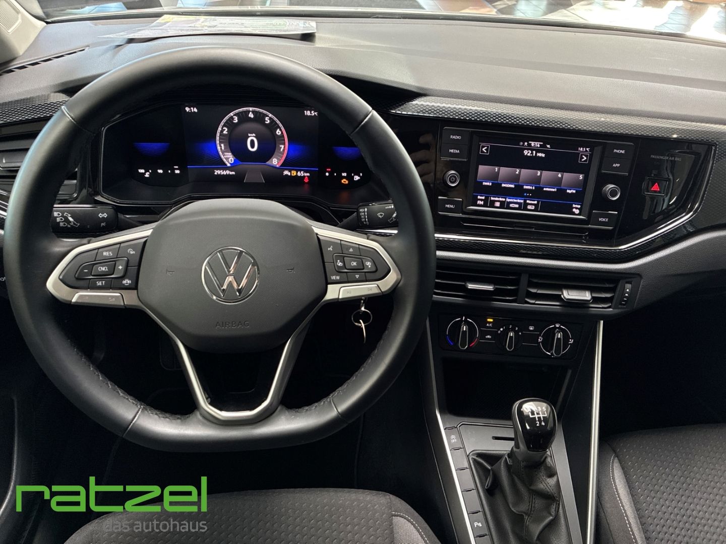 Fahrzeugabbildung Volkswagen Polo VI Life 1.0 Lane Assist App Connect