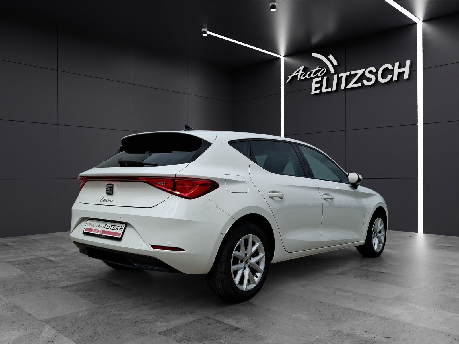 Fahrzeugabbildung SEAT Leon TSI Style LED CarPlay ACC RFK SH