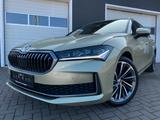 Skoda SUPERB COMBI 4X4 L&K*VOLL*GARANTIE-2029*