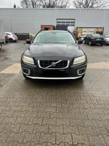 Volvo XC70 Momentum - Volvo XC70: Momentum