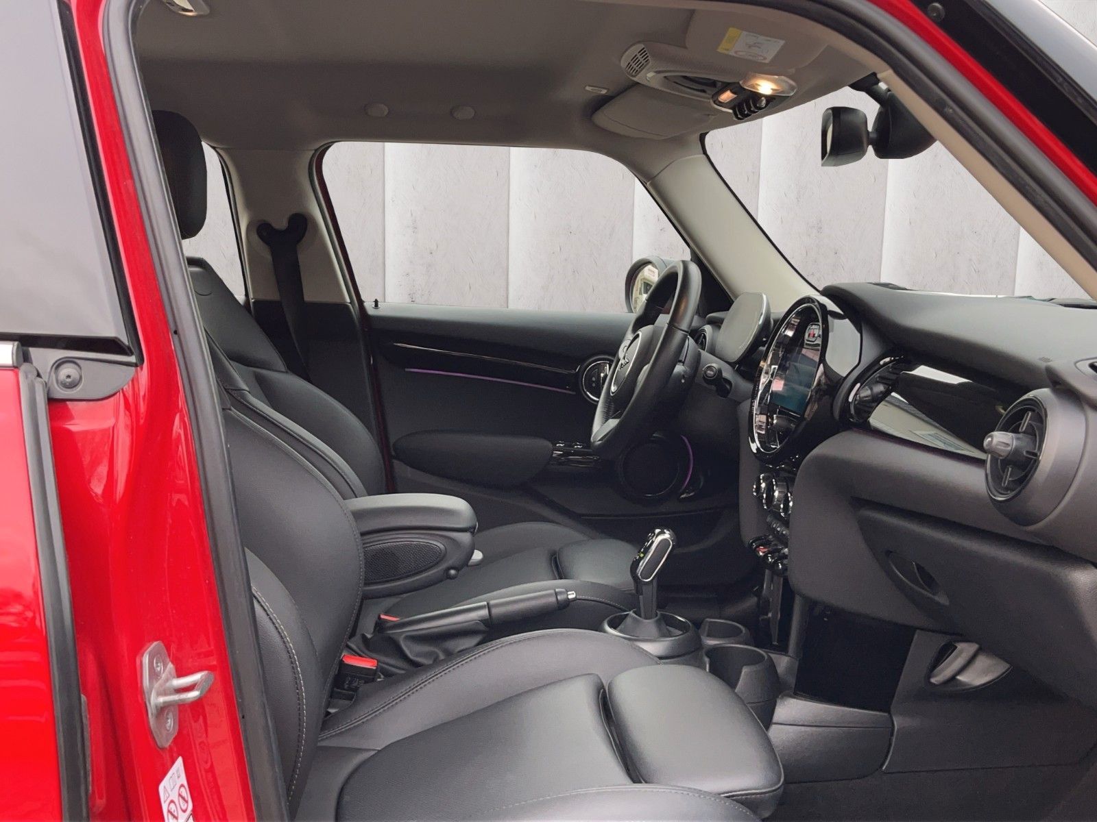 Fahrzeugabbildung MINI COOPER 5-trg.*Keyless*Navi*PDC*Aktionsangebot