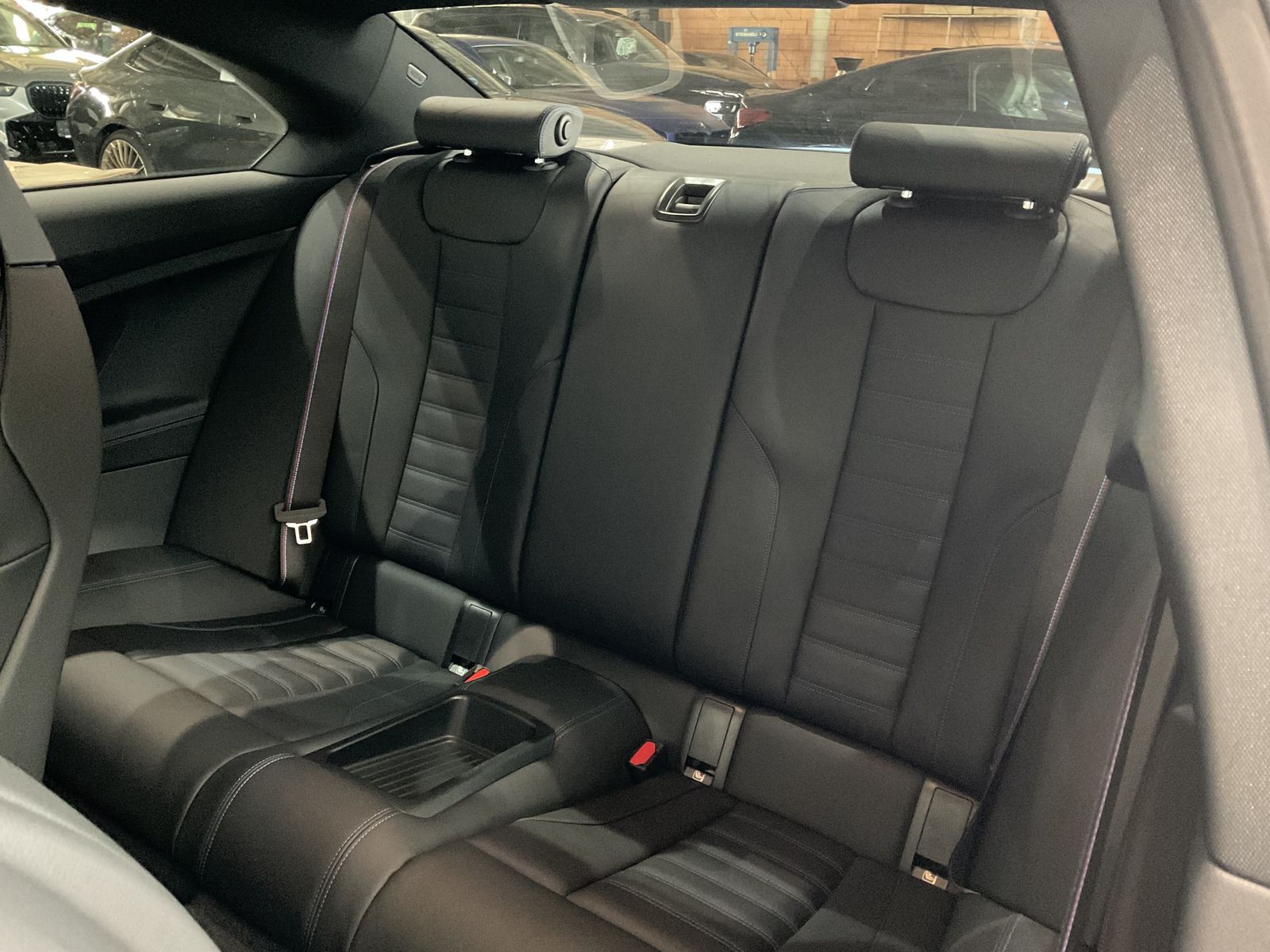 Fahrzeugabbildung BMW M2 Coupé M Carbondach, M Sportsitze, Harman Kard