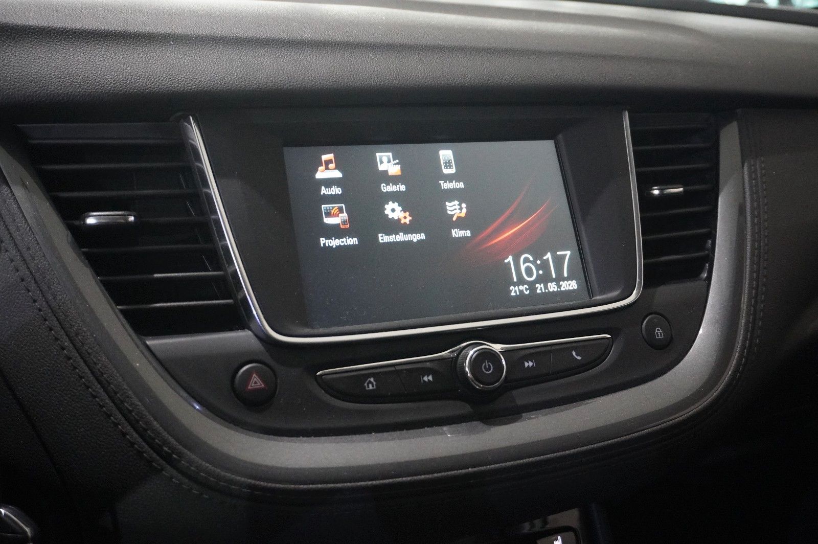 Fahrzeugabbildung Opel Grandland 1.5D AHK/KAMERA/SHZ/LHZ/FSH/ALU/ACC