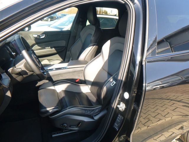 Fahrzeugabbildung Volvo XC60 R Design 2WD >AUT/AHK/LED/KAM/PDC<