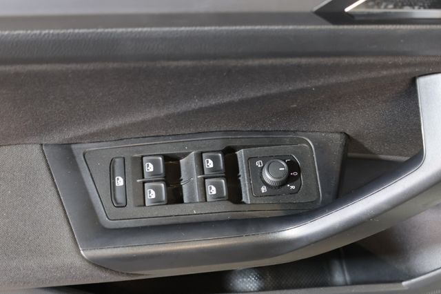 Volkswagen T-Roc 1.5 TSI Life AID+CARPLAY+LED+AHK