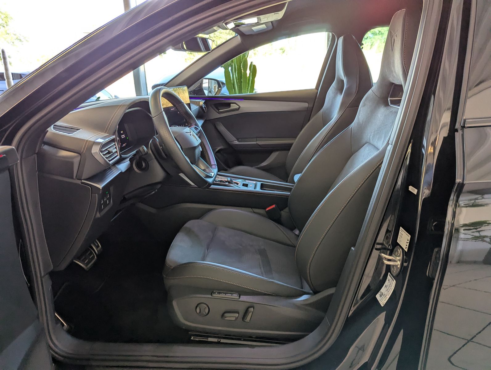 Fahrzeugabbildung CUPRA Leon 2.0 DSG Dynamic/Edge-Paket Navi AHK 5J-Gara