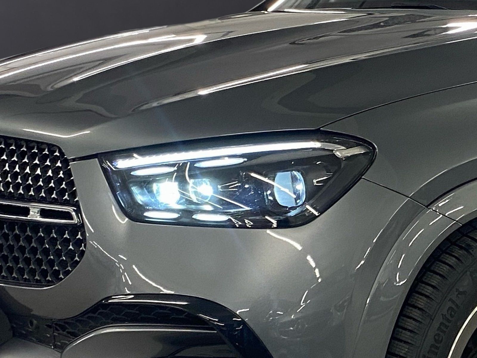 Fahrzeugabbildung Mercedes-Benz GLE 300 d 4M AMG*AHK*Airmatic*Distro*Pano*Burme*