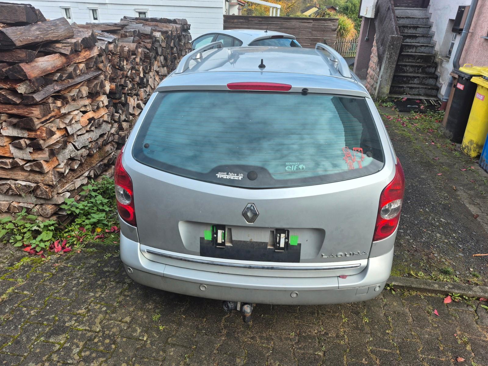 Renault Laguna 2007 — салон