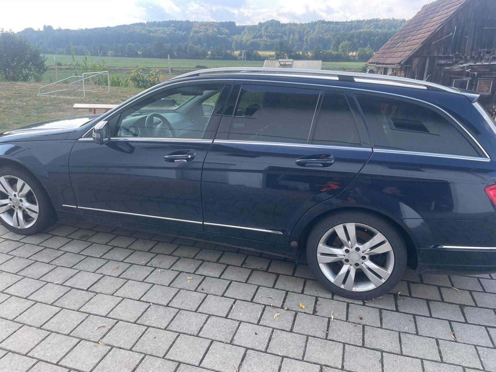 Mercedes-Benz C 220