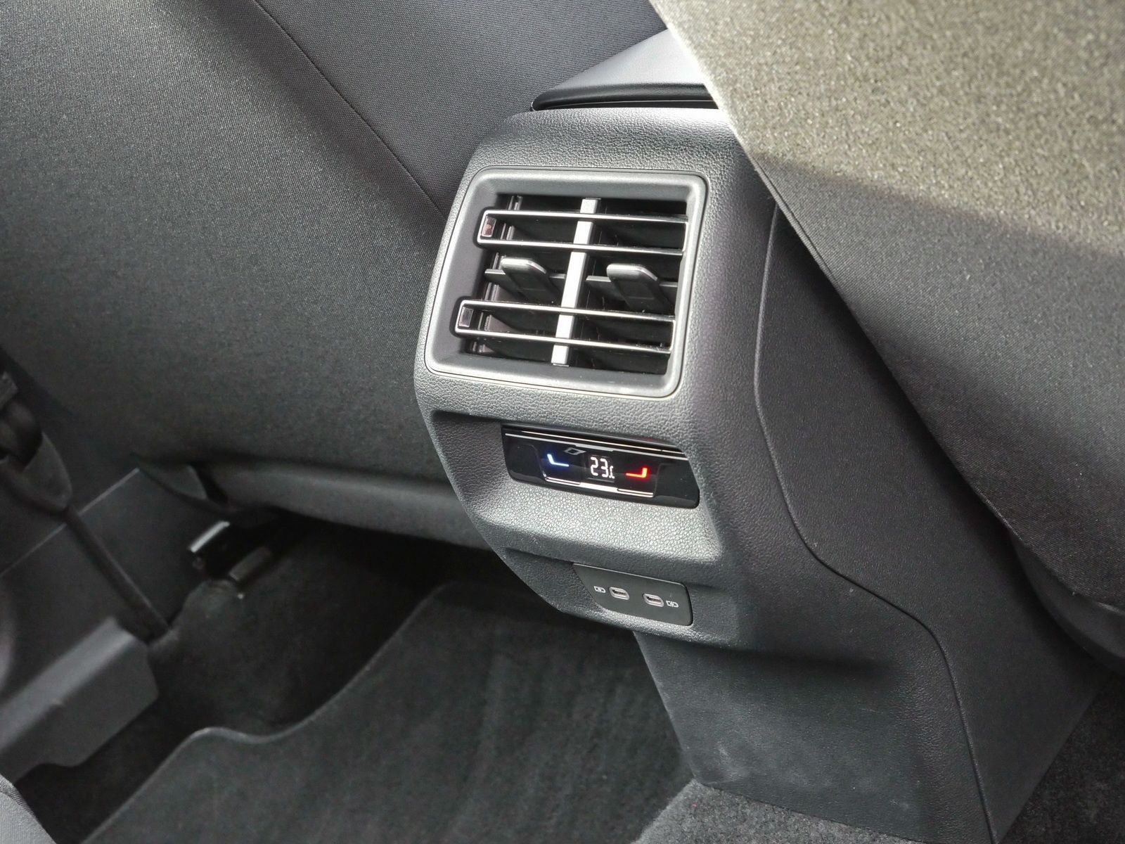 Volkswagen Tiguan - Bild 16