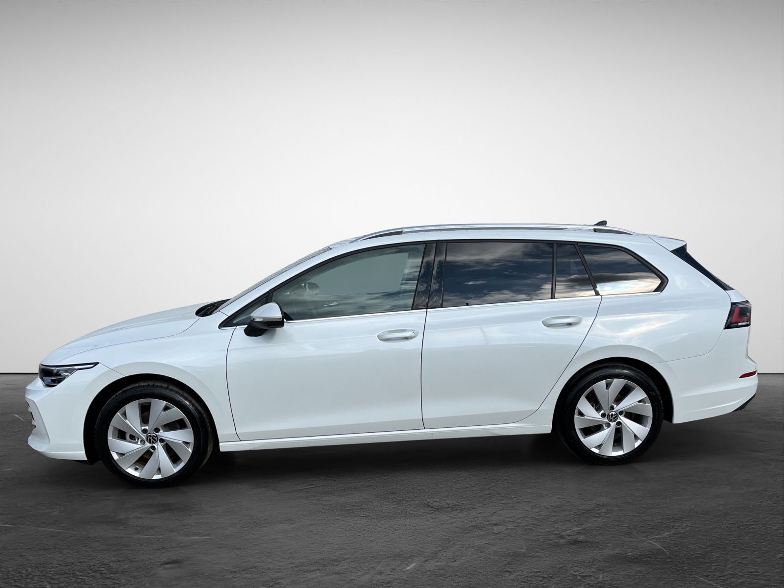 Volkswagen Golf 8 Variant 1.5 TSI Style AHK Navi LED Kame foto 4