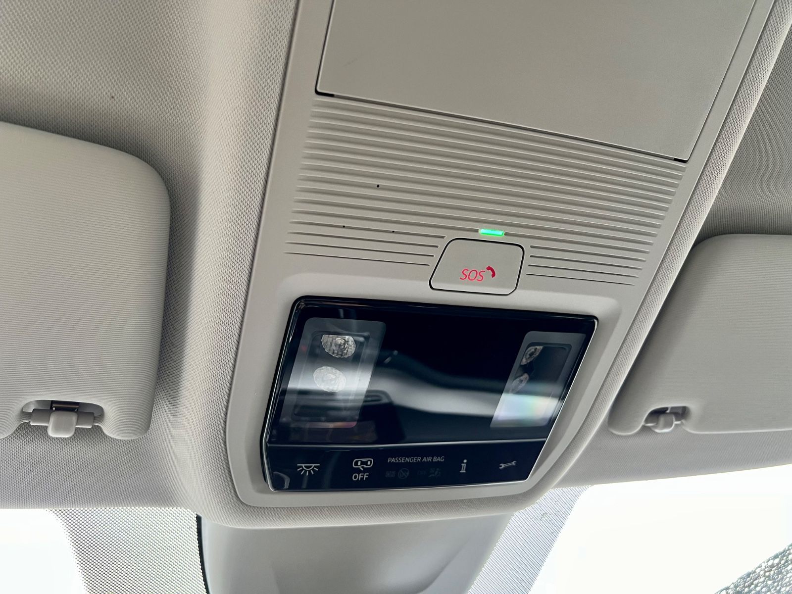 SKODA Octavia Combi 2.0 TDI AAC PDC NAVI AHK LED