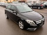 Mercedes-Benz B 180 Sportpaket*BI-XEN*NAVI*PDC*17ZOLL - Mercedes-Benz B-Klasse: Sportpaket