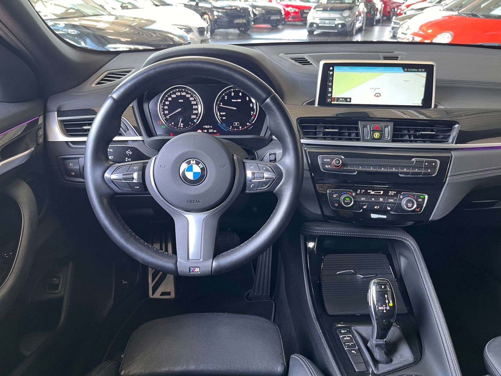 Fahrzeugabbildung BMW X2 sDrive 20 i M Sport Shadow LED NAV SHZ RFK