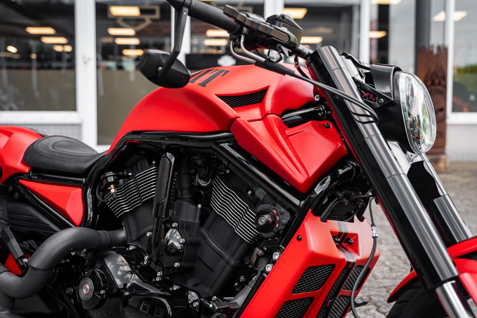 Fahrzeugabbildung Harley-Davidson VRSCDX Night Rod Special - NLC 300er UMBAU -