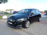 Mercedes-Benz B -Klasse B 180 LED/Automatik/Totwinkel/TÜV NEU - Mercedes-Benz B 180 aus 2015