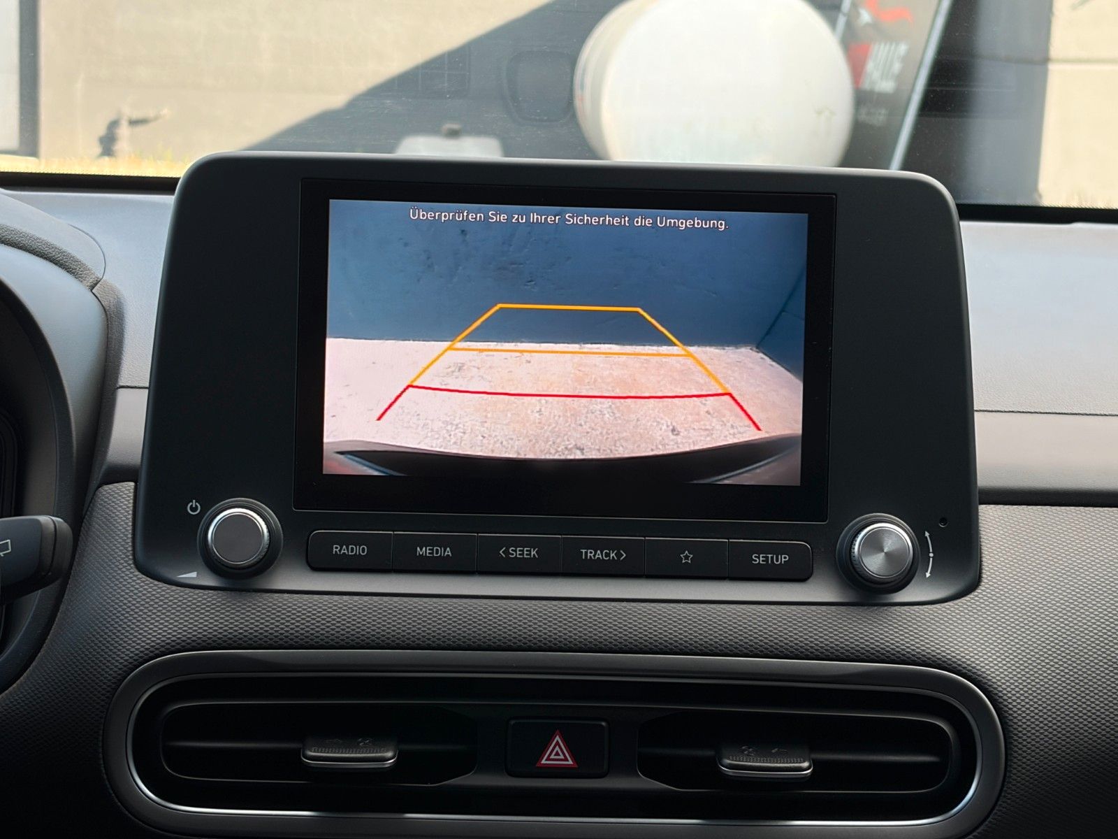 Fahrzeugabbildung Hyundai KONA E Select 2WD ACC PDC CAM LHZ SHZ CarPlay