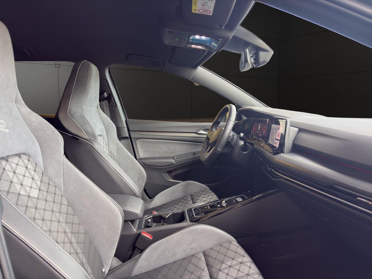 Volkswagen Golf VIII 1.5 eTSI DSG R-Line BLACK-STYLE+AHK+IQ, миниатюра 18