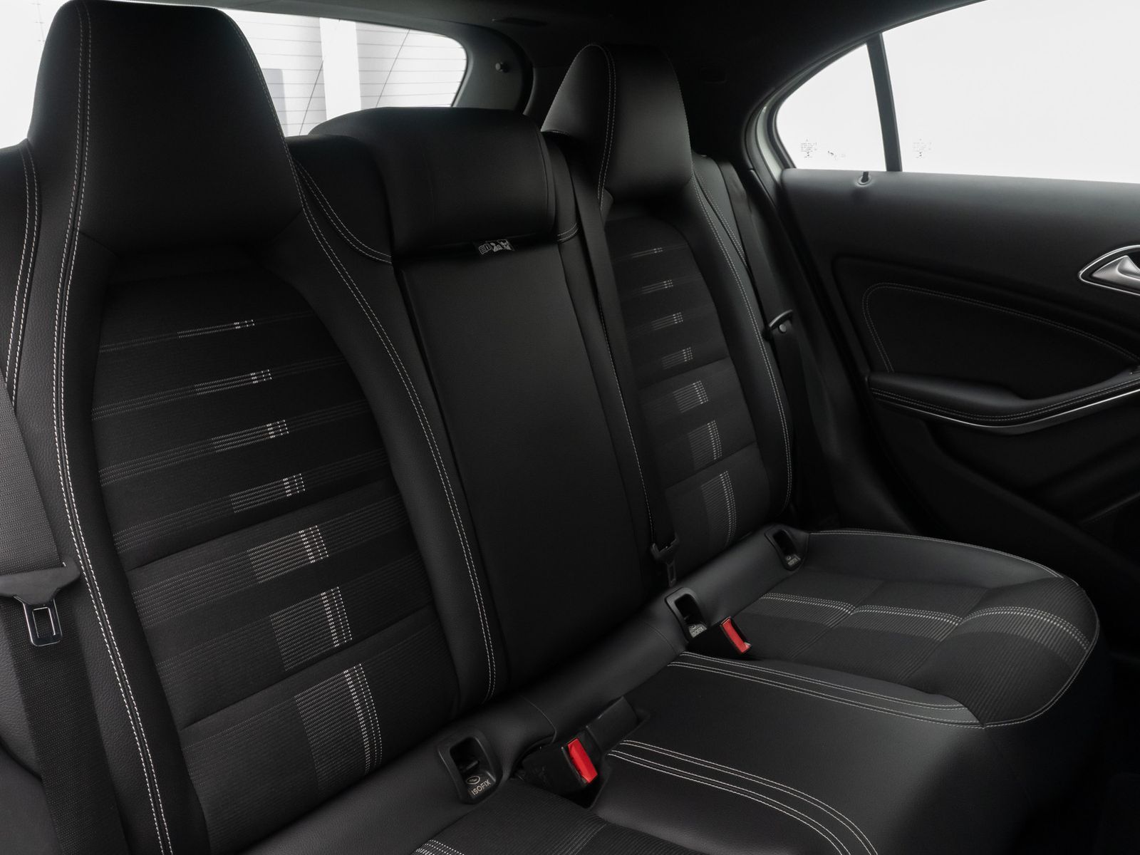 Fahrzeugabbildung Mercedes-Benz A180 BlueEfficiency Tempomat LED ParkAss NAVI