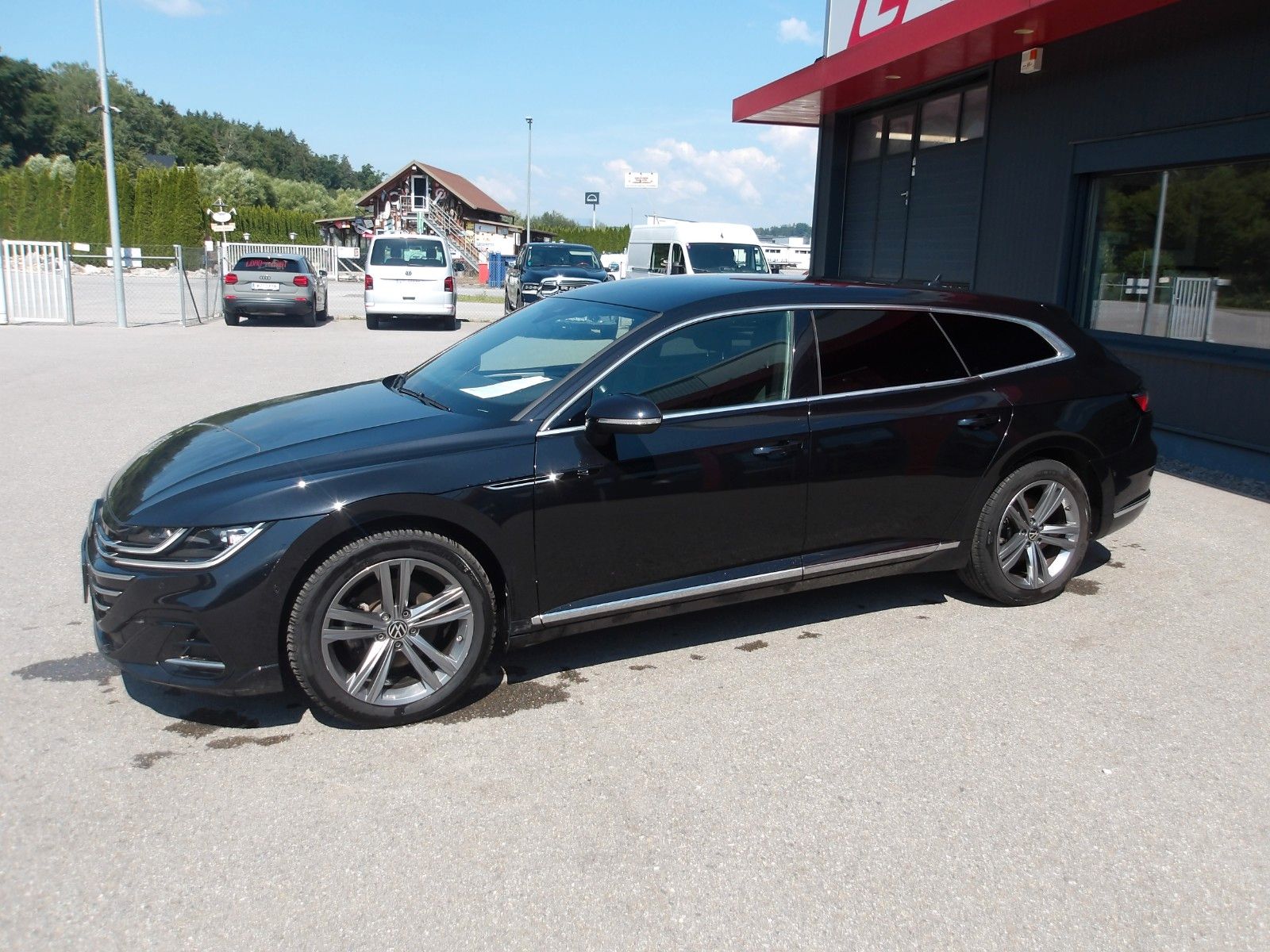 VW Arteon SB R-Line eHybrid EXP € 20490.-