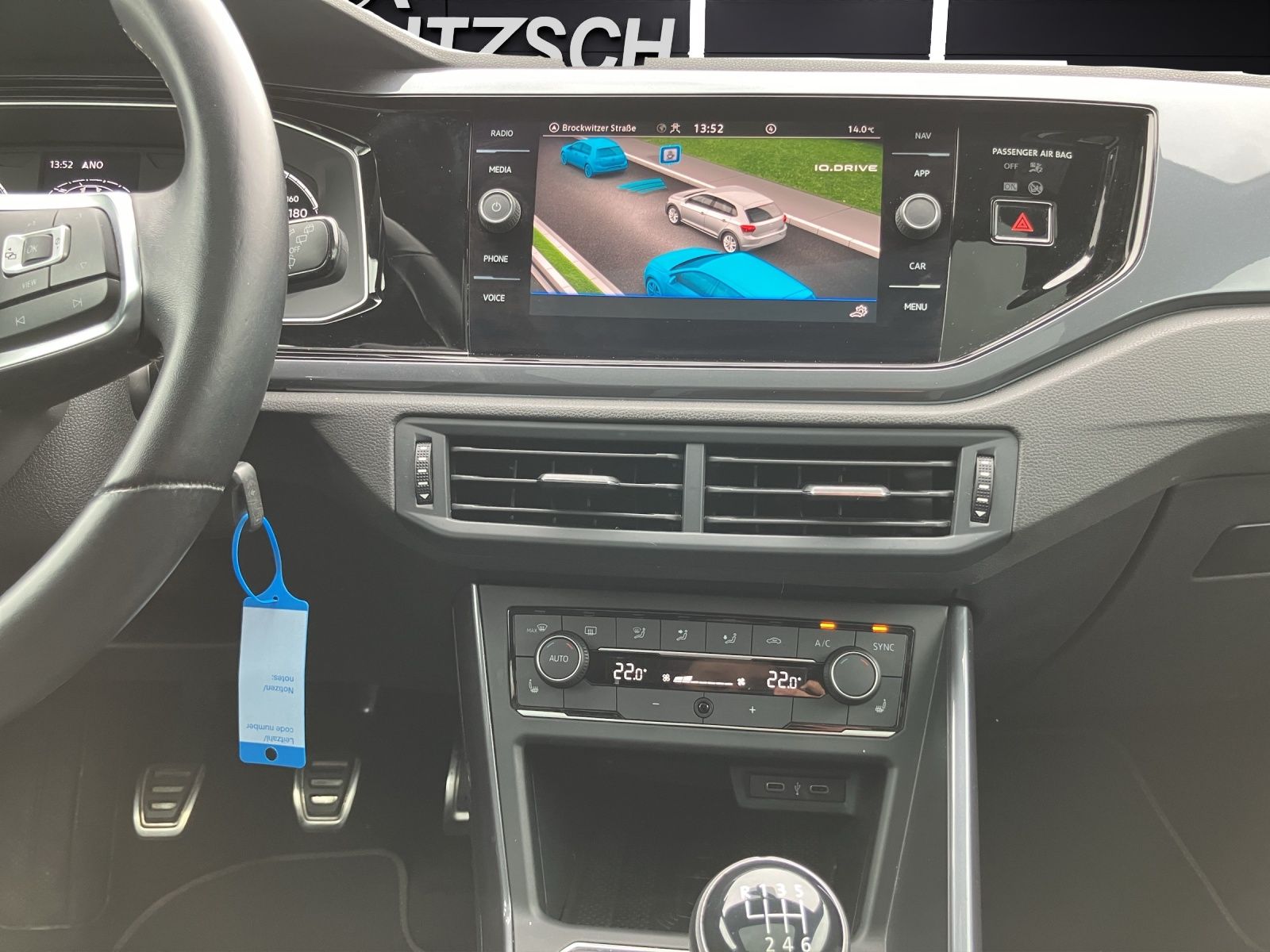 Fahrzeugabbildung Volkswagen Polo R-Line TSI LED ACC PANO SHZ PDC Navi Klima