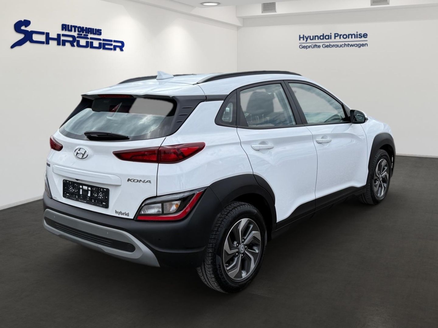 Fahrzeugabbildung Hyundai KONA 1.6 Hybrid Select Winterpaket Allwetterreif